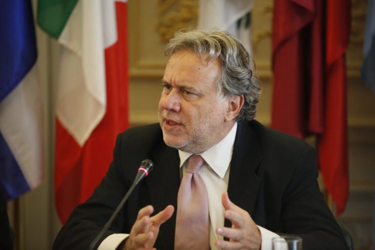 Κατρούγκαλος: Όσοι περιμένουν ο ΣΥΡΙΖΑ να αστικοποιηθεί είναι μακριά νυχτωμένοι