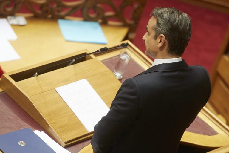 Live: Ο Μητσοτάκης απαντά σε Γεννηματά -Ανακοινώνει νέα μέτρα στήριξης