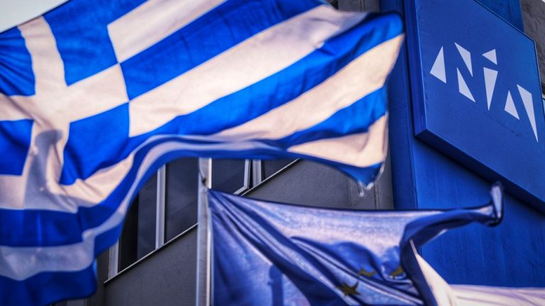 Tα tweets των Βόζεμπεργκ – Ασημακοπούλου για Παπαδημούλη