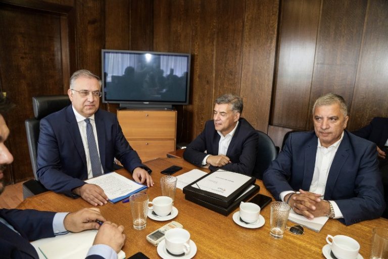 ΥΠΕΣ: Πως θα κυβερνηθούν δήμοι και περιφέρειες; Τι περιλαμβάνει το σχέδιο;