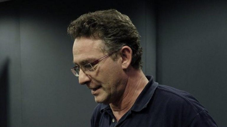 Στην Ευρωβουλή πάει ο Κώστας Αρβανίτης την επιχείρηση της ΕΛΑΣ στα Εξάρχεια!