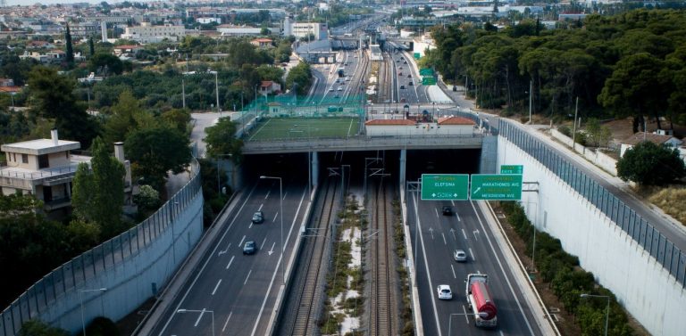Υπουργείο Μεταφορών: Αποσύρονται οι αυξήσεις στις τιμές διοδίων της Αττικής Οδού