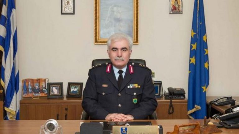 Παράδοση – παραλαβή Αρχηγού ΕΛ.ΑΣ. και το «καρφί» προς τον Χρυσοχοΐδη