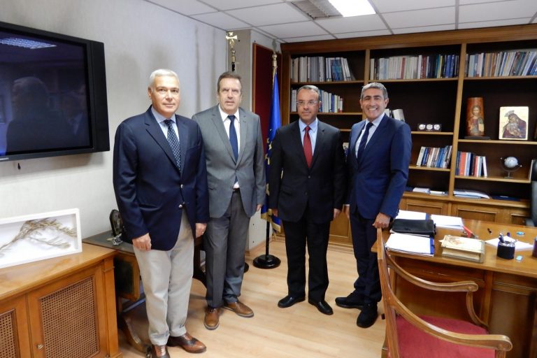 Φορολογικές ελαφρύνσεις ζήτησε η ΕΣΕΕ από τον Σταϊκούρα