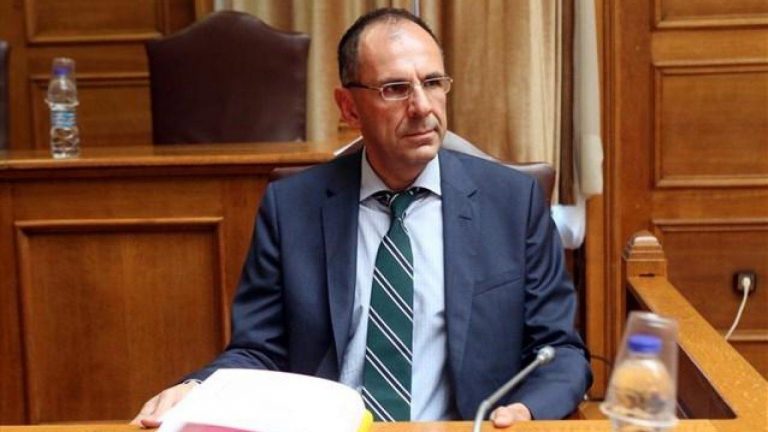 Γεραπετρίτης: Δεν αυξάνεται η στρατιωτική θητεία