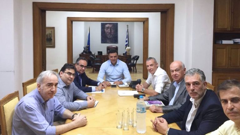 Ο υπουργός Υγείας γνώστης των ζητημάτων των Μονάδων Ημερήσιας Νοσηλείας