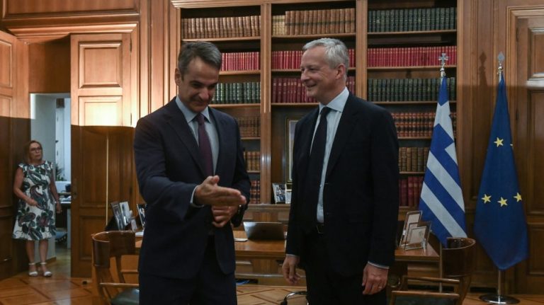 Συνάντηση Μητσοτάκη με τον Γάλλο υπουργό Οικονομικών
