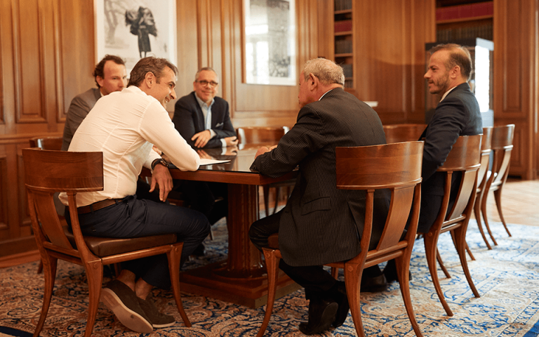 Συνάντηση Μητσοτάκη με τον επικεφαλής του επενδυτικού oμίλου Orascom Investment Holding Group