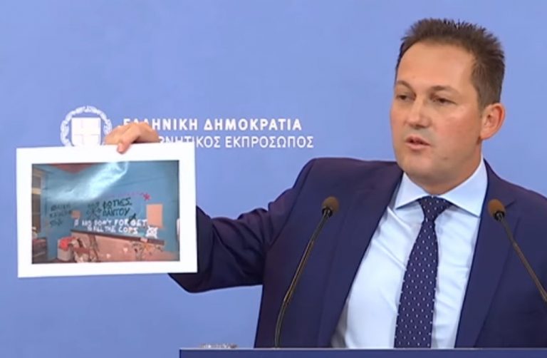 Πέτσας για την επιχείρηση στα Εξάρχεια: Αυτό δεν είναι ευαισθησία, είναι ακραία υποκρισία (φωτό)