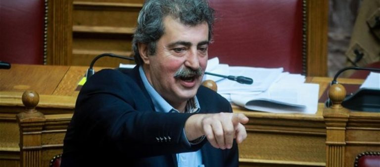 Ο Πολάκης εκνεύρισε ακόμα και τον Τσίπρα «Πείτε του να καθίσει κάτω» είπε ο πρώην πρωθυπουργός (Vid)