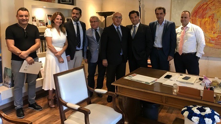 Γεωργιάδης: Οι γουνοποιοί συμβάλλουν καίρια στην ενίσχυση των ελληνικών εξαγωγών