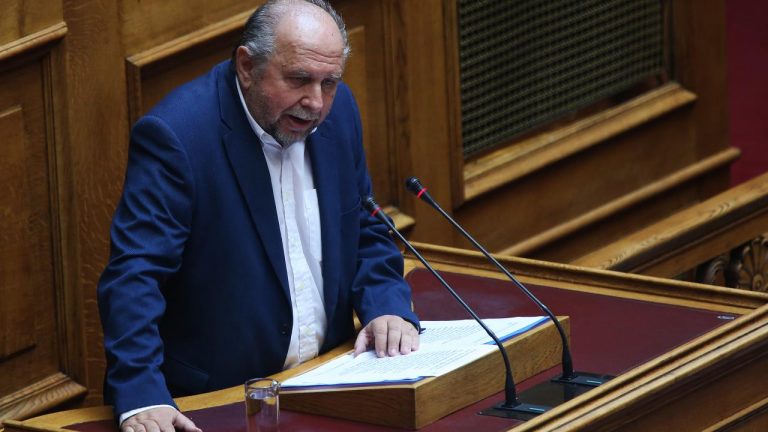 Επίθεση κατά Μητσοτάκη από τον τομεάρχη Πολιτισμού ΣΥΡΙΖΑ Πάνο Σκουρολιάκο για τα Μάρμαρα του Παρθενώνα