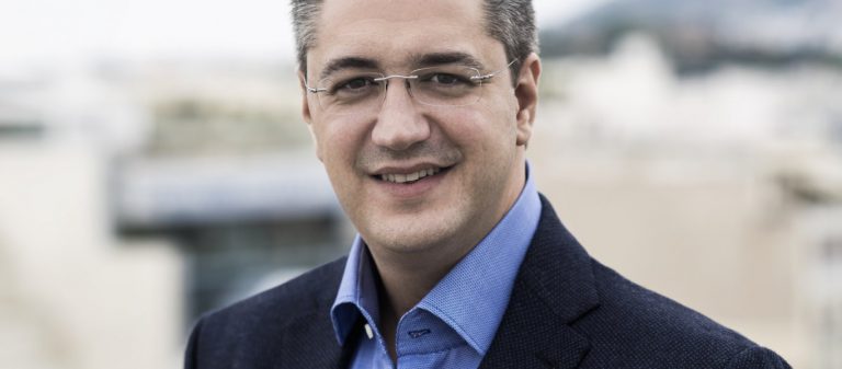 Σε Google, Facebook και Hollywood τις επόμενες μέρες ο Απ. Τζιτζικώστας