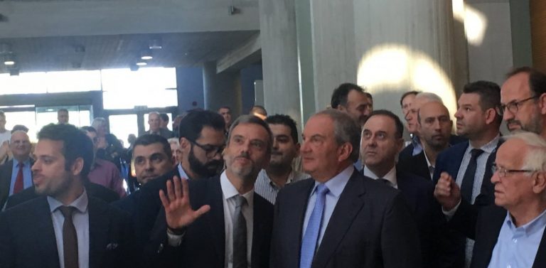 Ο Καραμανλής στο δημαρχείο Θεσσαλονίκης – Συναντήθηκε με τον Ζέρβα