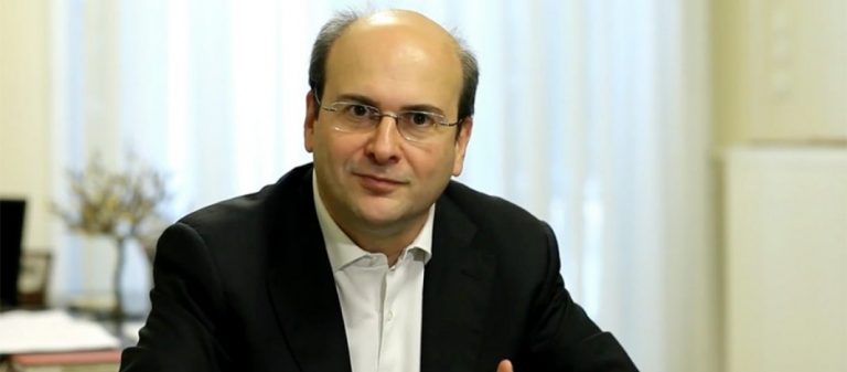 Χατζηδάκης: Διακοπή ρεύματος σε 30.000 κακοπληρωτές της ΔΕΗ