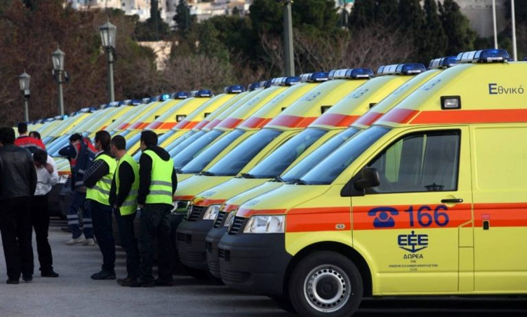Υπεγράφη η σύμβαση για δωρεάν συντήρηση και επισκευή 143 ασθενοφόρων