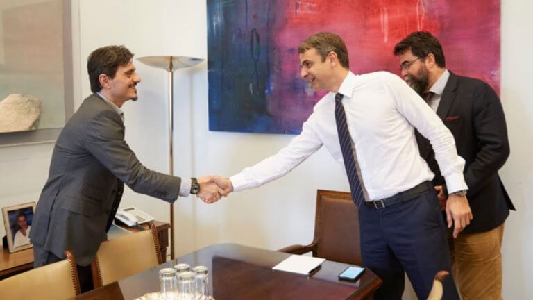 Έμπρακτη στήριξη της κυβέρνησης στις μεγάλες ομάδες!