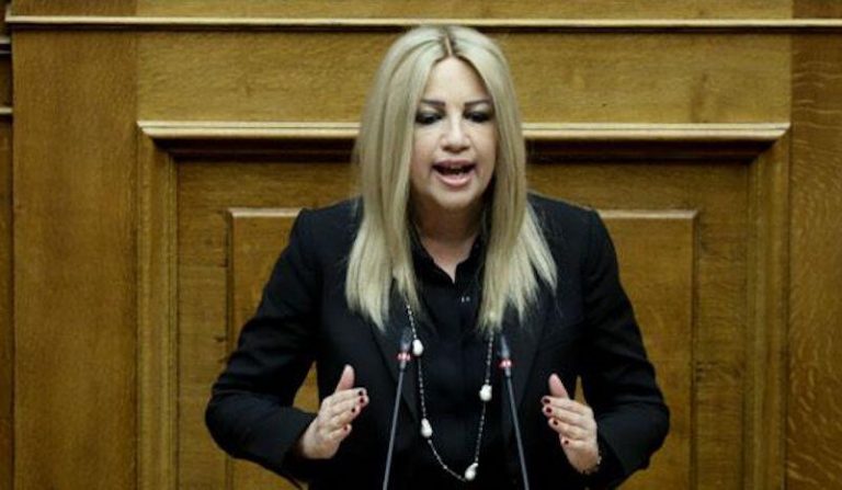 Γεννηματά: Πρόθυμοι, άφωνοι στην Ευρώπη, επίδειξη πυγμής και ΜΑΤ στα νησιά