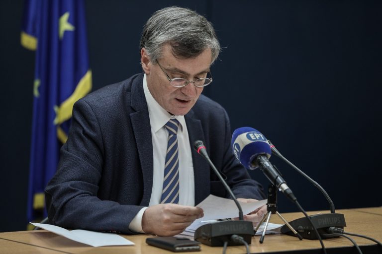 Στα 2.840 τα κρούσματα του κορονοϊού στην Ελλάδα Σωτήρης Τσιόδρας του ΕΟΔΥ