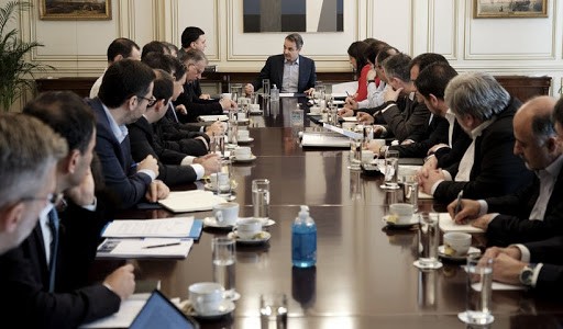 Δημοσκόπηση: Στο 82% η αποδοχή της κυβέρνησης