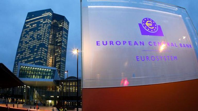 ΕΚΤ: Μπορεί να βοηθήσει την οικονομία της Ευρωζώνης;