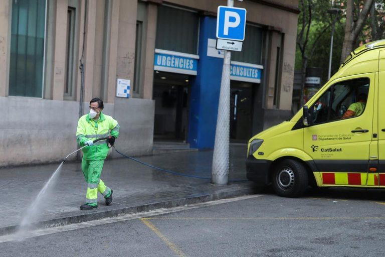 Πάνω από 15.000 οι νεκροί από τον κορονοϊό στην Ισπανία Κορονοϊός στην Ισπανία