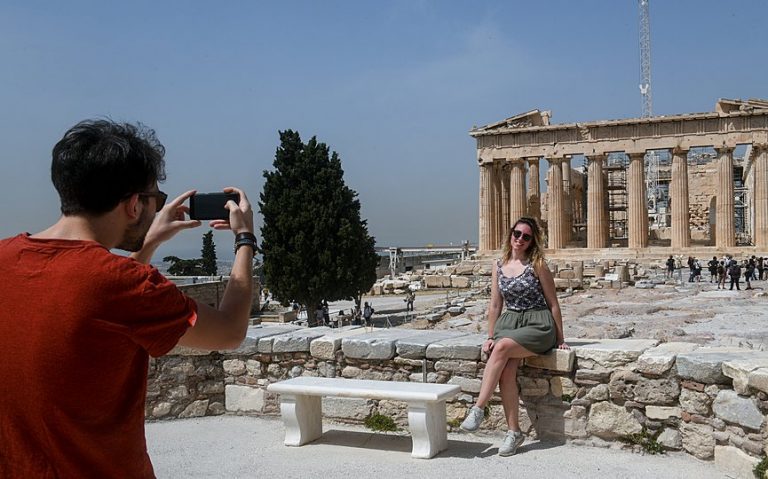Άνοιξαν οι αρχαιολογικοί χώροι σε όλη την Ελλάδα-Μάσκες και αποστάσεις