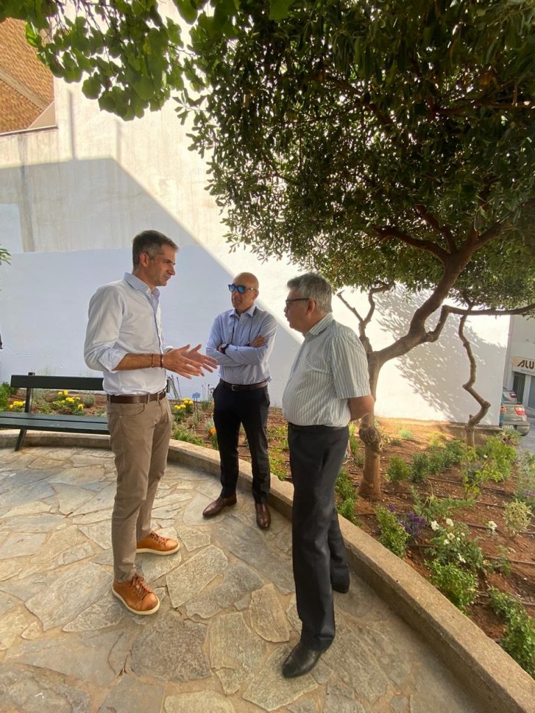 Σε νέο χώρο πρασίνου στην Κυψέλη ο Μπακογιάννης