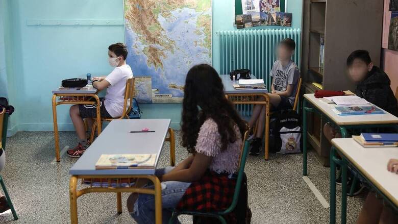 Φίλης: «Στατιστικά Κεραμέως» οι 17 μαθητές ανά αίθουσα – Η κυβέρνηση δεν προετοιμάστηκε για το άνοιγμα των σχολείων