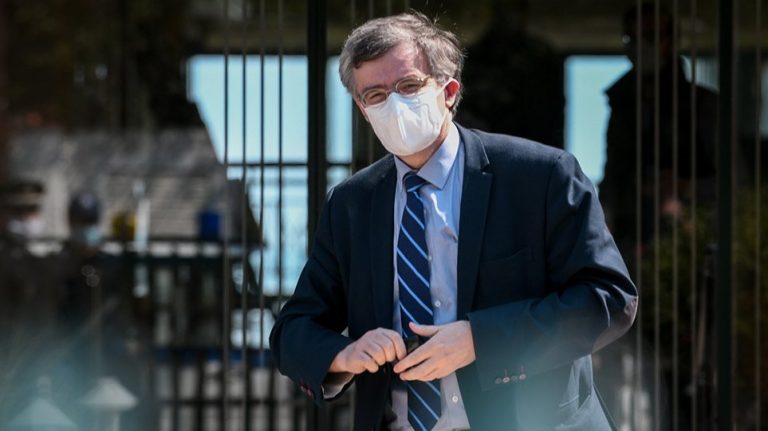 Έφτασε ο Τσιόδρας στον οίκο ευγηρίας με τα 34 κρούσματα- Στους 216 οι νεκροί