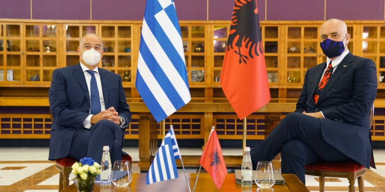 Στη Χάγη Ελλάδα και Αλβανία για τις θαλάσσιες ζώνες