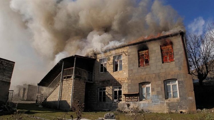 φωτιά σε σπίτι