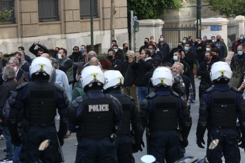 Επέτειος Πολυτεχνείου: Επεισόδια στο Σκοπευτήριο της Καισαριανής πολυτεχνείο επεισόδια συγκέντρωση πανεπιστημίου