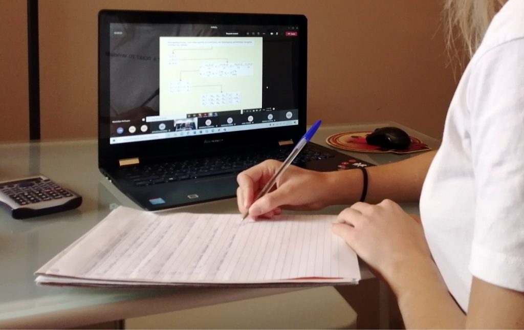 Υπουργείο Παιδείας: Μεμονωμένα προβλήματα στην τηλεκπαίδευση τηλεκπαίδευση