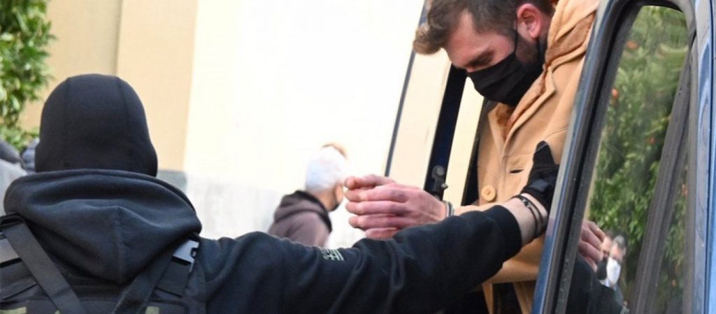 παιδεραστής κλούβα αστυνομία