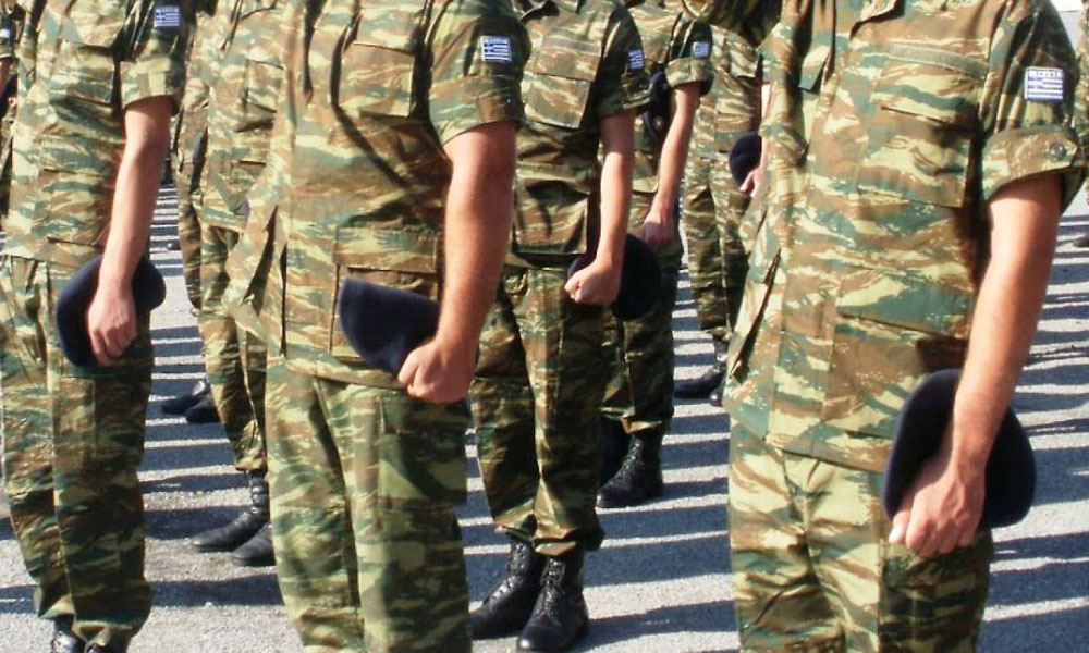 ΚΥΣΕΑ: Αυξάνεται κατά 3 μήνες η θητεία στον Στρατό Ξηράς Στρατός ξηράς φαντάροι