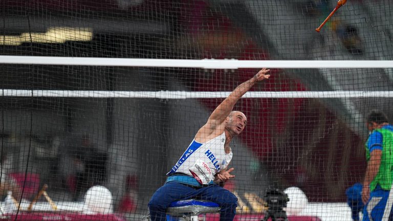 Τασούλας σε παραολυμπιονίκες: «Μας κάνετε όλους υπερήφανους»