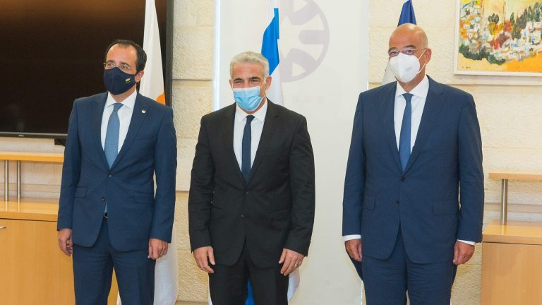 Δένδιας: Συνάντηση με τους ΥΠΕΞ του Ισραήλ και της Κύπρου