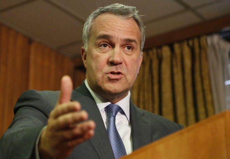 Βορίδης: Πρόστιμο 300 ευρώ την εβδομάδα στους δημοσίους υπαλλήλους που αρνούνται εμβολιασμό ή τεστ voridis